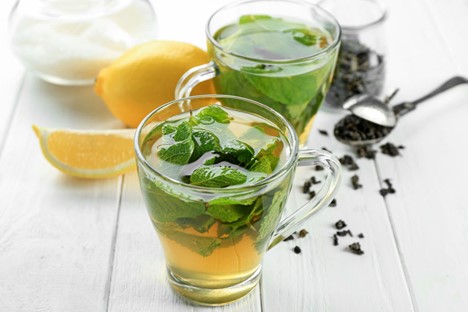 Refreshing iced matcha tea