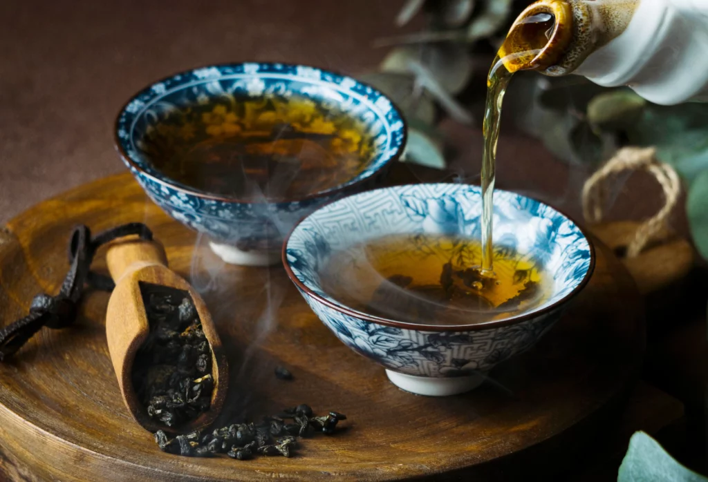 Come utilizzare una gaiwan, la tazza da tè tradizionale cinese